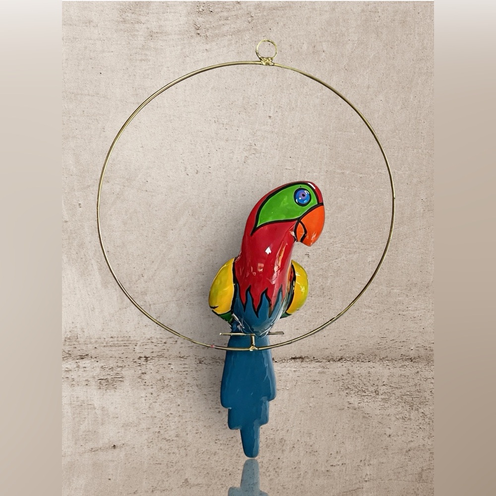 Mexican Talavera Ceramic Pottery Hand-painted Parrot on Gold Wire Ring